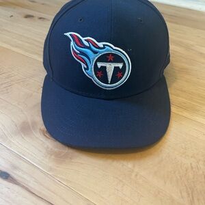 New Era Tennessee Titans Navy Blue Baseball Cap with Logo fitted 7 3/4